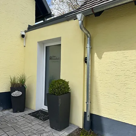 Haus Hutzelbuck In Idyllisch-gruener Lage Naehe An شقة أنسباخ