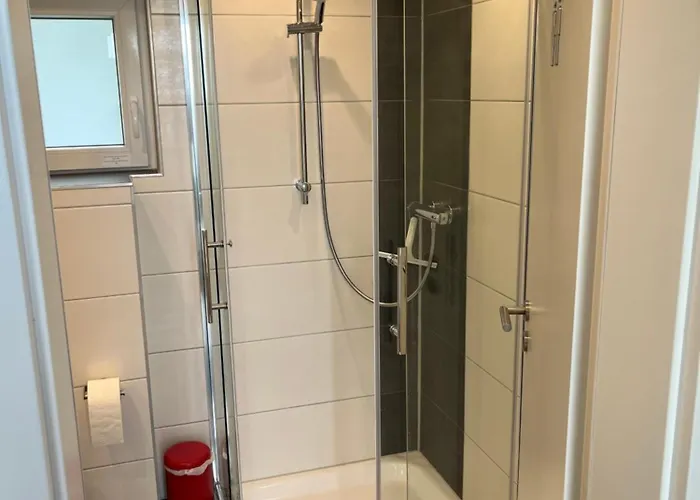 アパート Haus Hutzelbuck In Idyllisch-gruener Lage Naehe An *